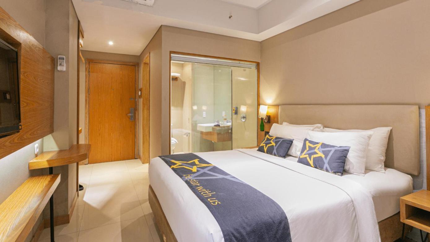 Hotel Yellow Star Ambarukmo 3*