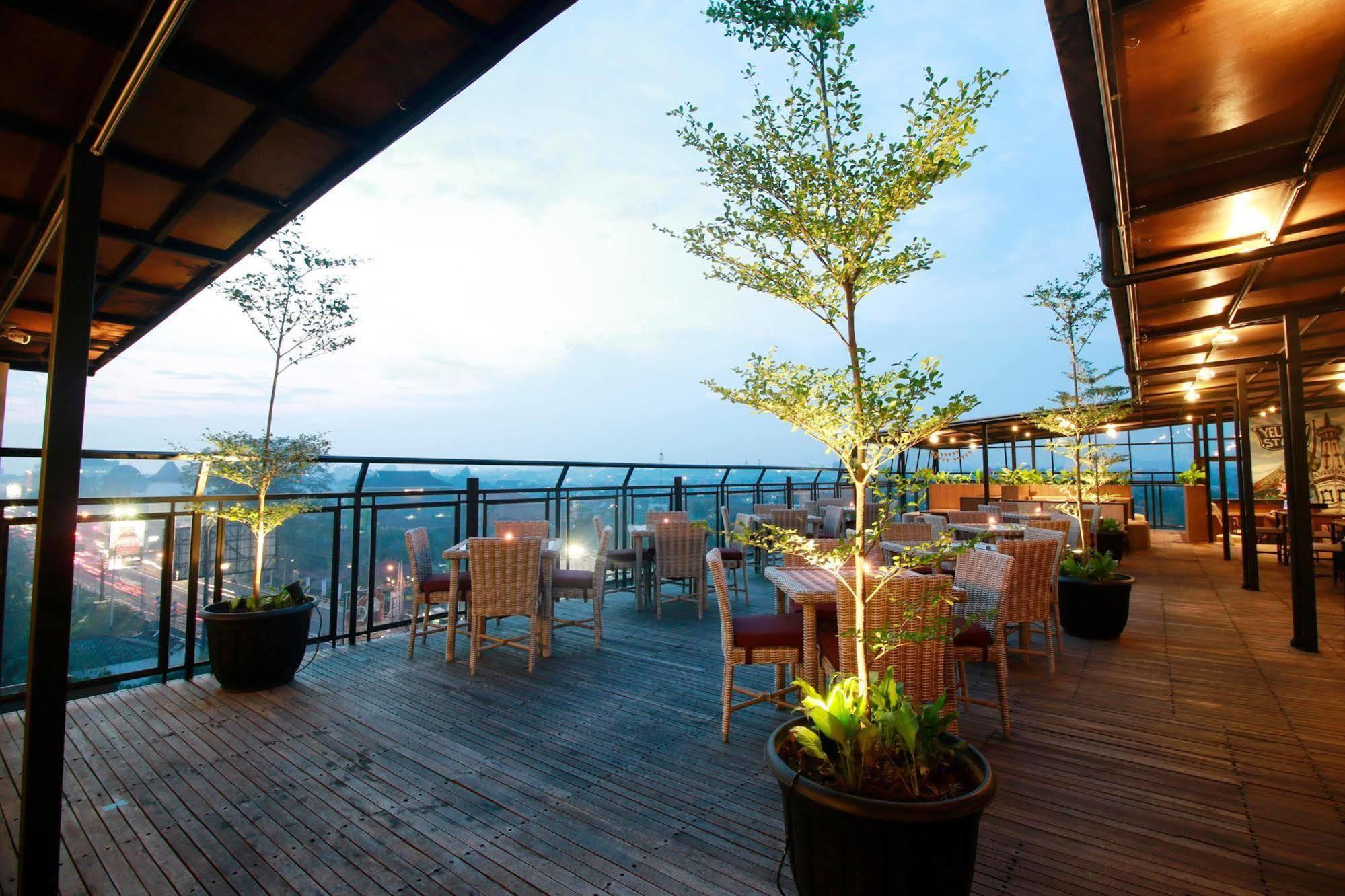 Yellow Star Ambarukmo 3* Pakualaman